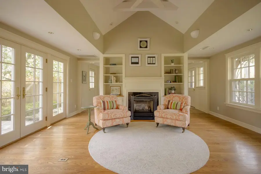 8221 Ardmore Ave, Wyndmoor, PA 19038 - #3