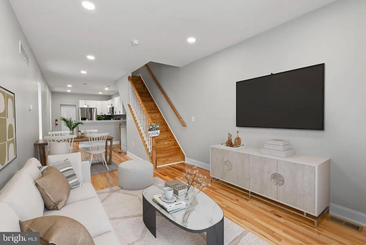 365 Union Aly Aly, Pottstown, PA 19464 - #1