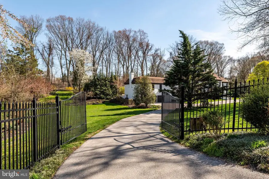 1075 Green Valley Rd, Bryn Mawr, PA 19010 - #2