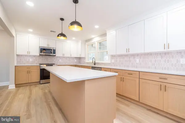 1433 Sandys Ln, NORTH WALES, PA 19454