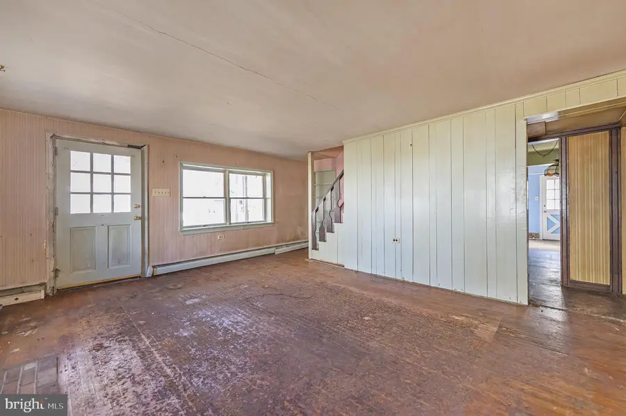 302 Garth Rd, Oreland, PA 19075 - #2