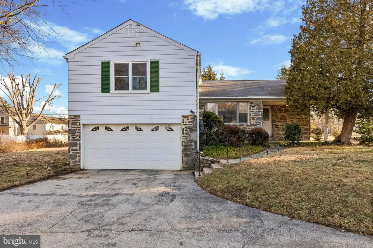 997 Blue Rock, Blue Bell, PA 19422 - #1