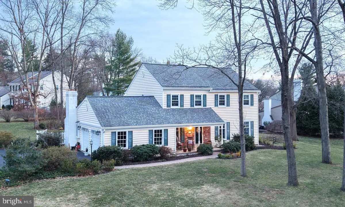 613 Shearer St, North Wales, PA 19454 - #1