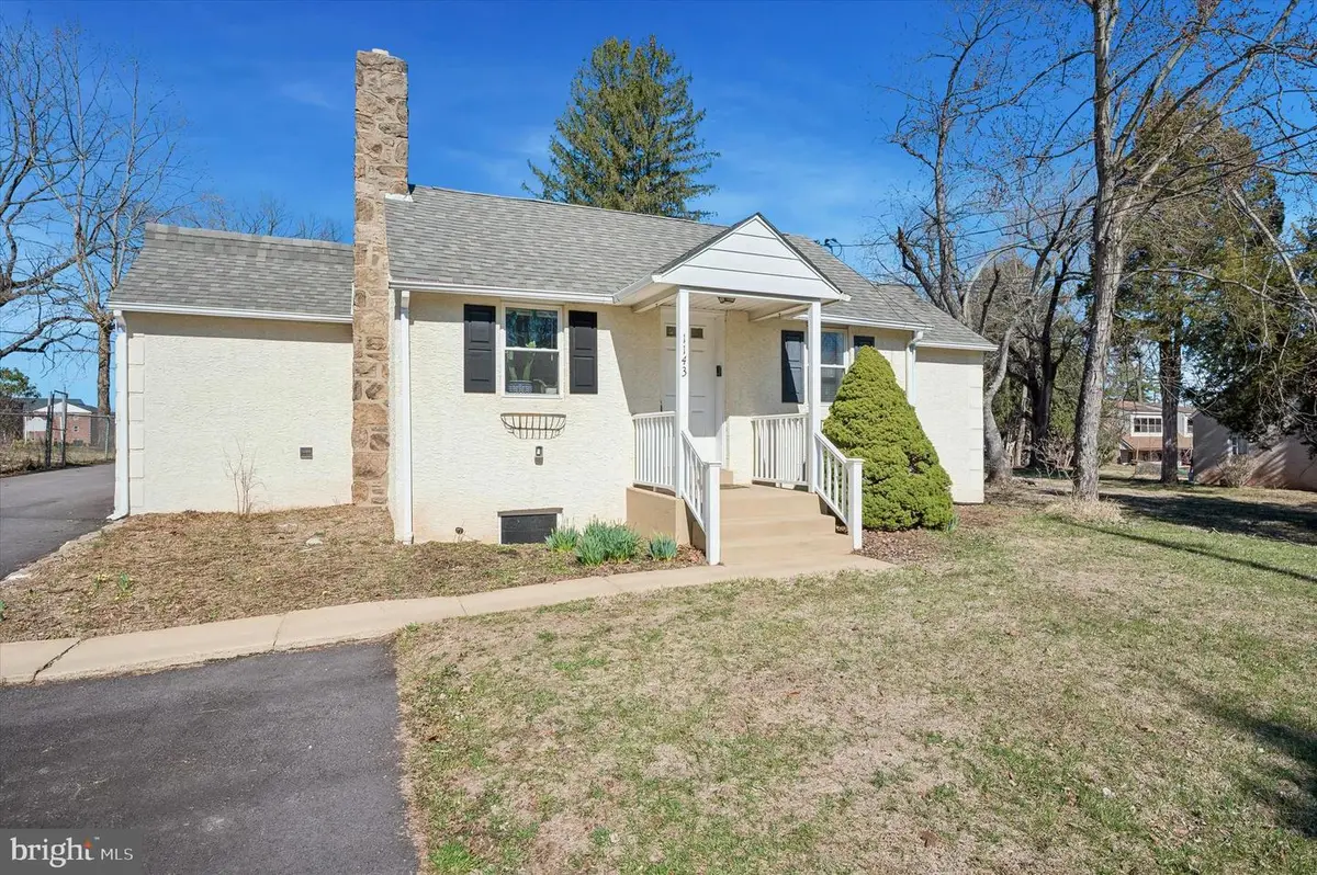 1143 Pawlings Rd, Norristown, PA 19403 - #1