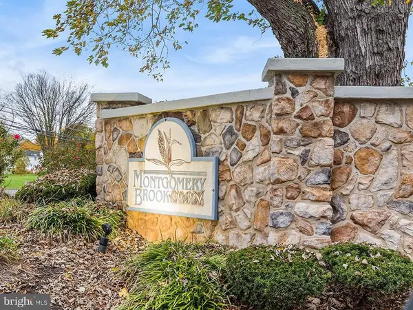 414 Foxcroft Cir #condo 414, ROYERSFORD, PA 19468