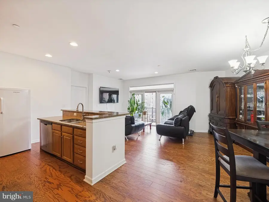 327 Carson Ter #327, Huntingdon Valley, PA 19006 - #3