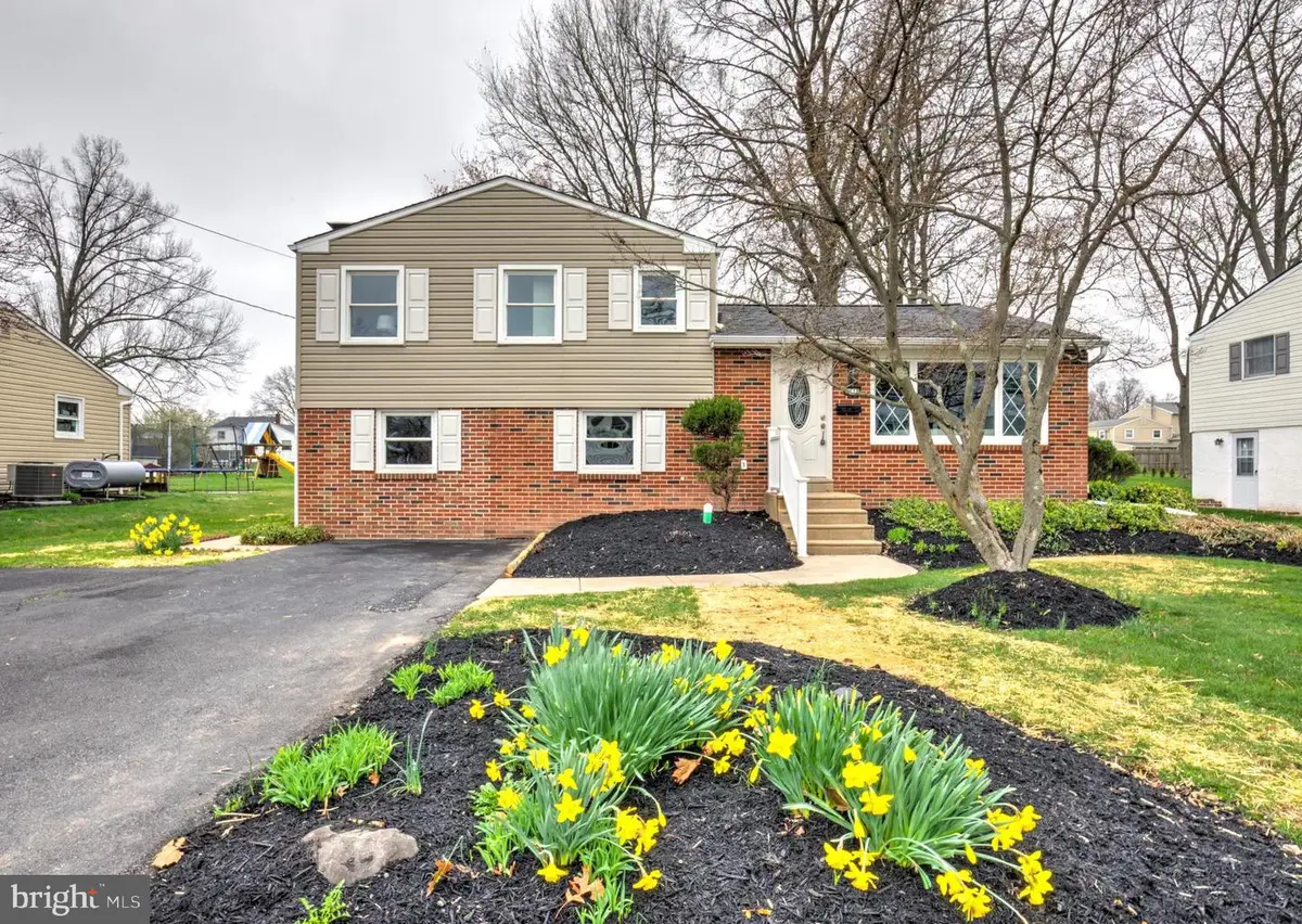 1118 Emerald Ave, Lansdale, PA 19446 - #1