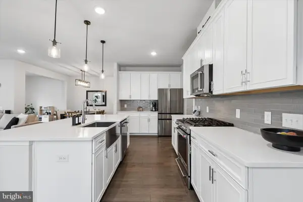 619 America Dr, HORSHAM, PA 19044