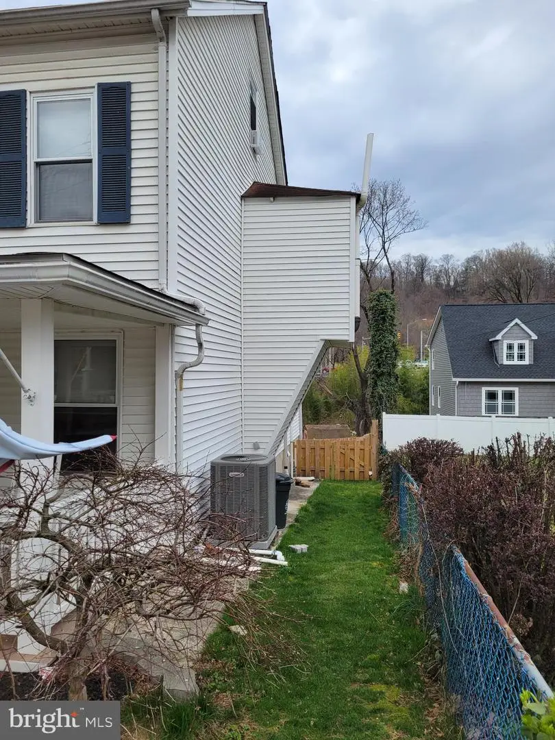 505 Apple St, Conshohocken, PA 19428 - #3