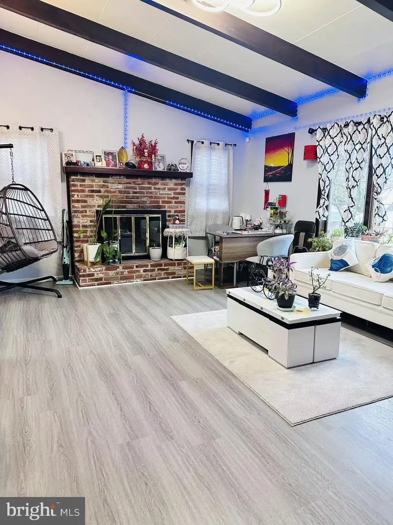 556 Anne St, Huntingdon Valley, PA 19006 - #2