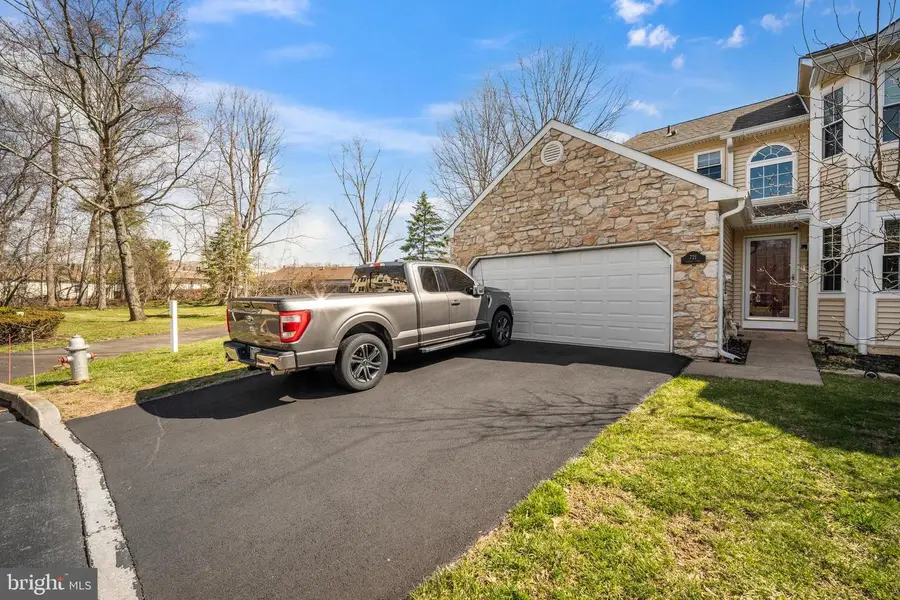 721 Locust Ln, Ambler, PA 19002 - #3