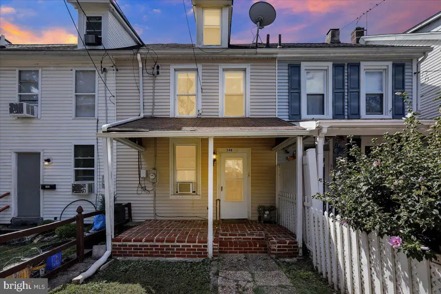 348-1/2 Lincoln Ave, Pottstown, PA 19464 - #2