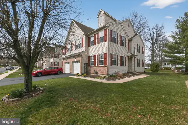 111 Raintree Xing, HATFIELD, PA 19440