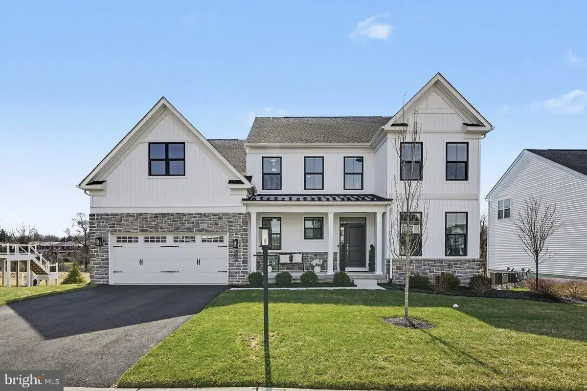 236 Indian Creek Rd, Telford, PA 18969 - #1