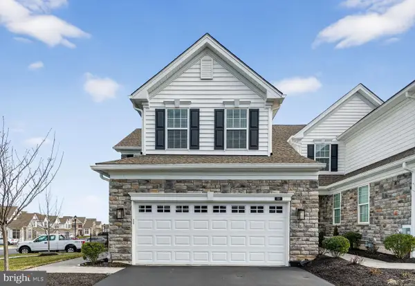 727 Friendship Hill Dr, COLLEGEVILLE, PA 19426