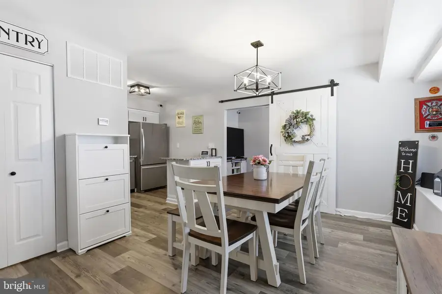 22 Fitzwatertown Rd #c7, Willow Grove, PA 19090 - #2