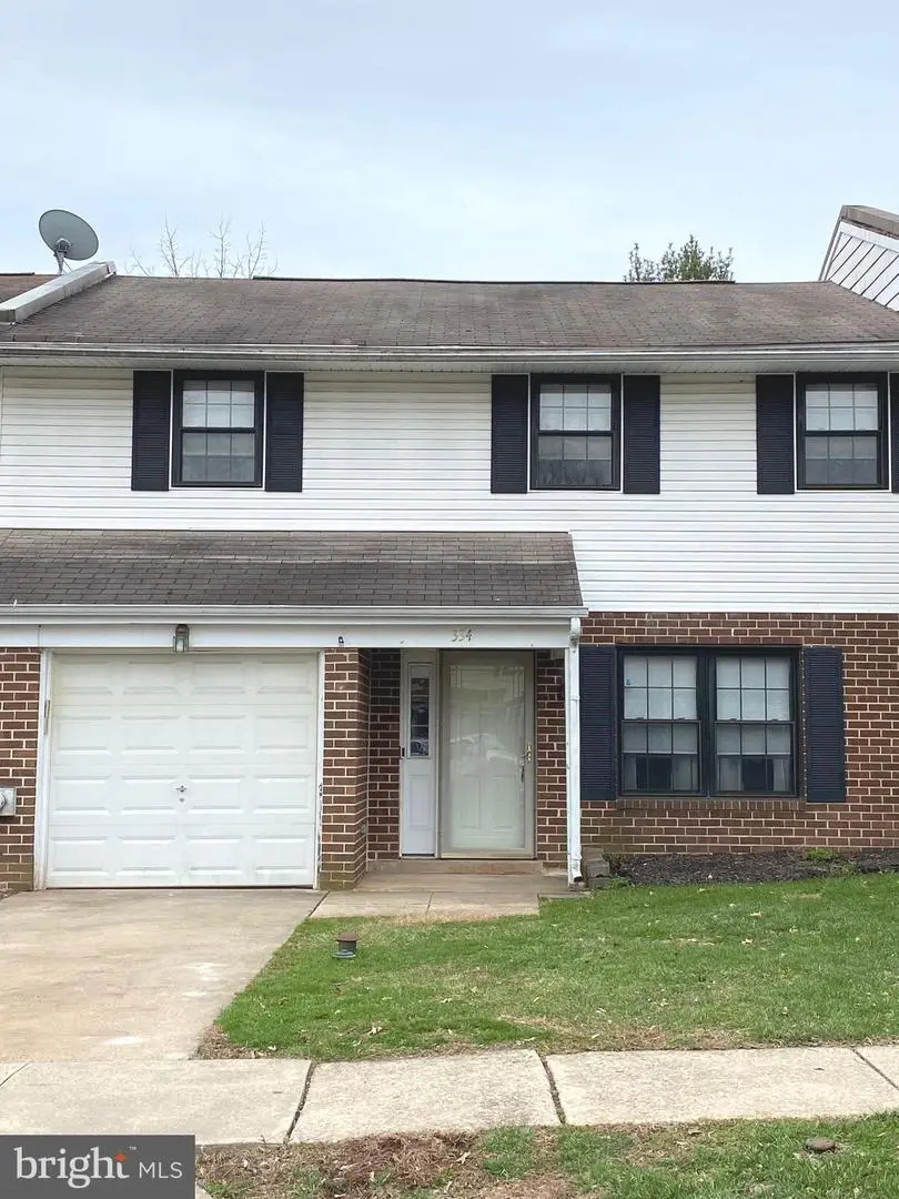 334 Laurel Dr, Collegeville, PA 19426 - #1