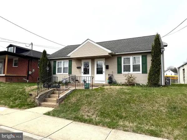 207-209 Lemon St, STOWE, PA 19464