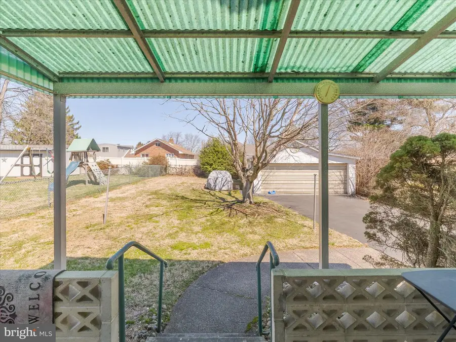 319 Margaretta Ave, Huntingdon Valley, PA 19006 - #2