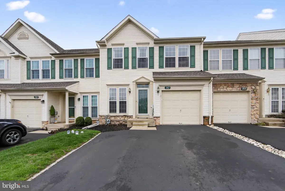 162 Royer Dr, Collegeville, PA 19426 - #1