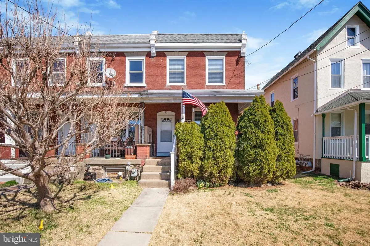 35 N Ridge Ave, Ambler, PA 19002 - #1