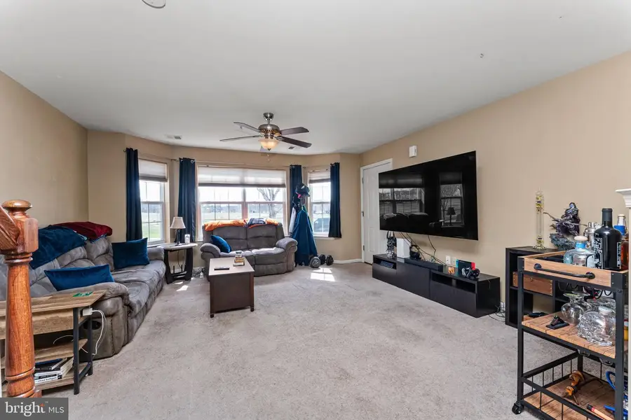 2062 Berkeley Dr, Pennsburg, PA 18073 - #3