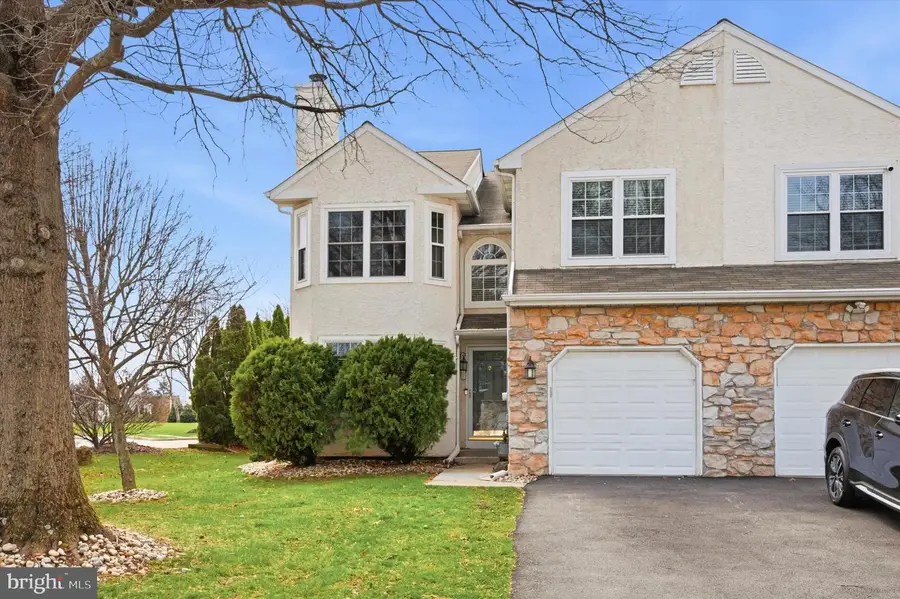 100 Larkspur Ln, Ambler, PA 19002 - #2