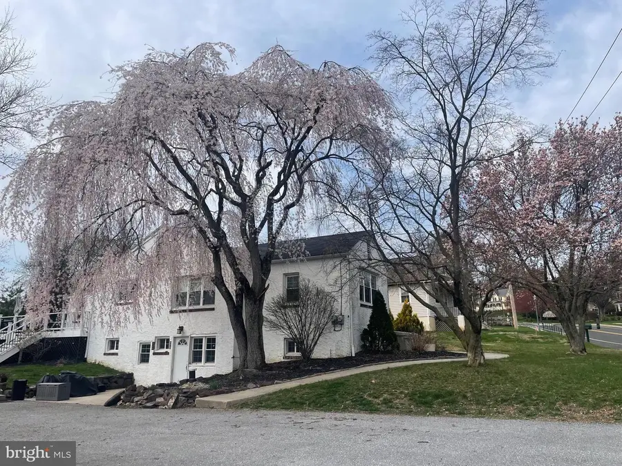 121 Macdade Rd, Phoenixville, PA 19460 - #2