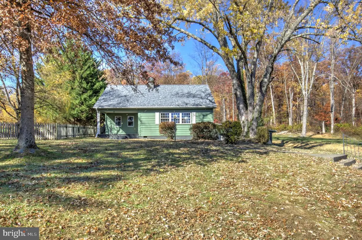 203 Meng Rd, Schwenksville, PA 19473 - #1