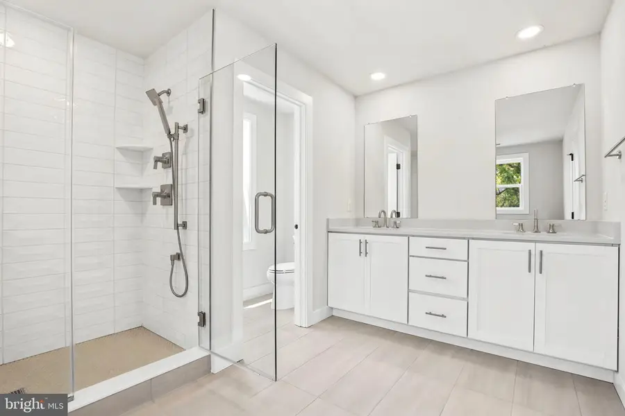 190 W 3rd Avenue, Collegeville, PA 19426 - #2