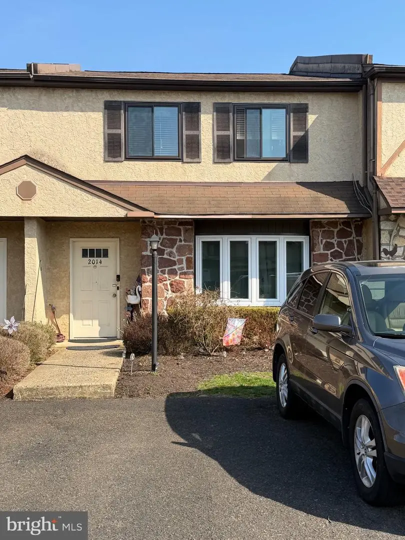 2014 Jason Dr, Huntingdon Valley, PA 19006 - #1