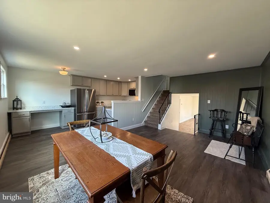 431 Cedar St, Lansdale, PA 19446 - #2