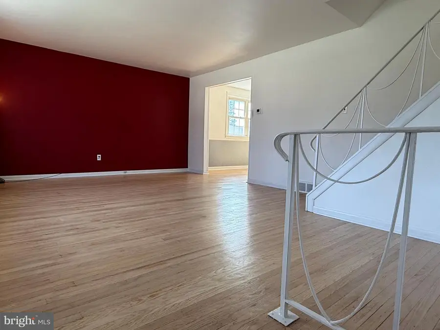 278 Roberts Dr, King Of Prussia, PA 19406 - #2