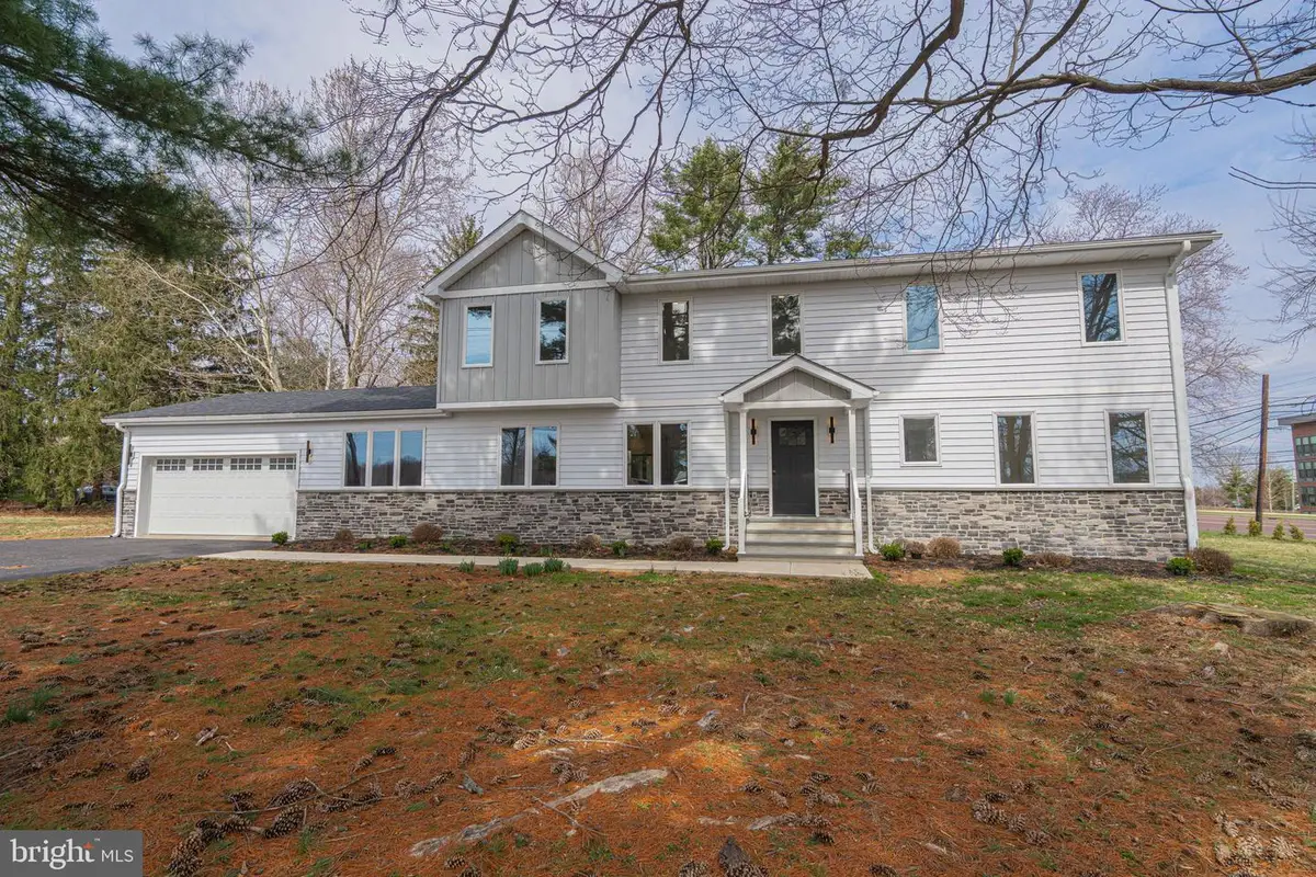 300 Witmer Rd, Horsham, PA 19044 - #1