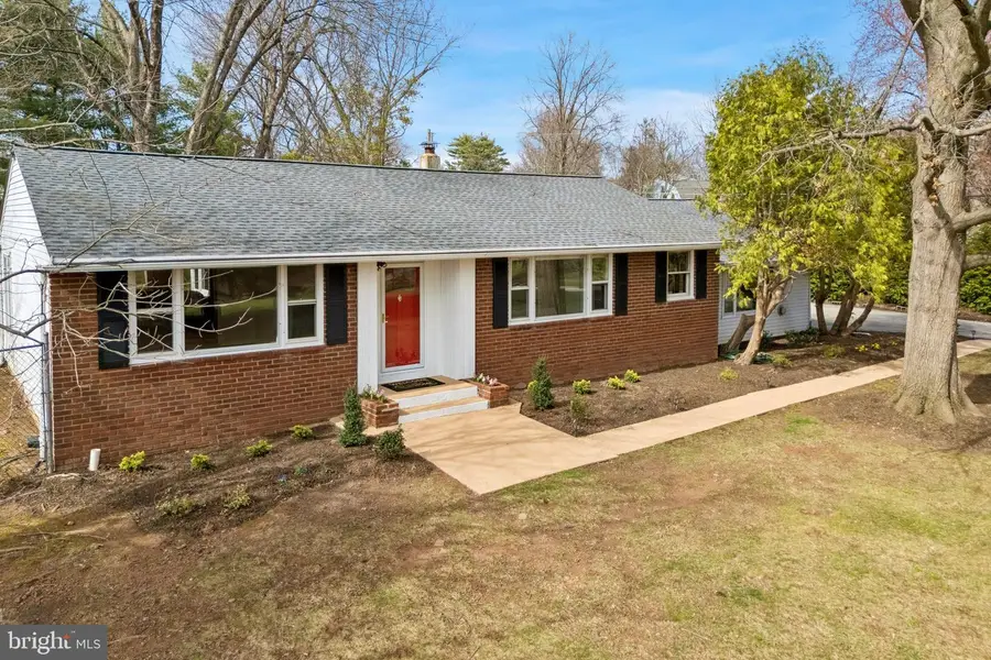 314 Midfield Dr, Ambler, PA 19002 - #2