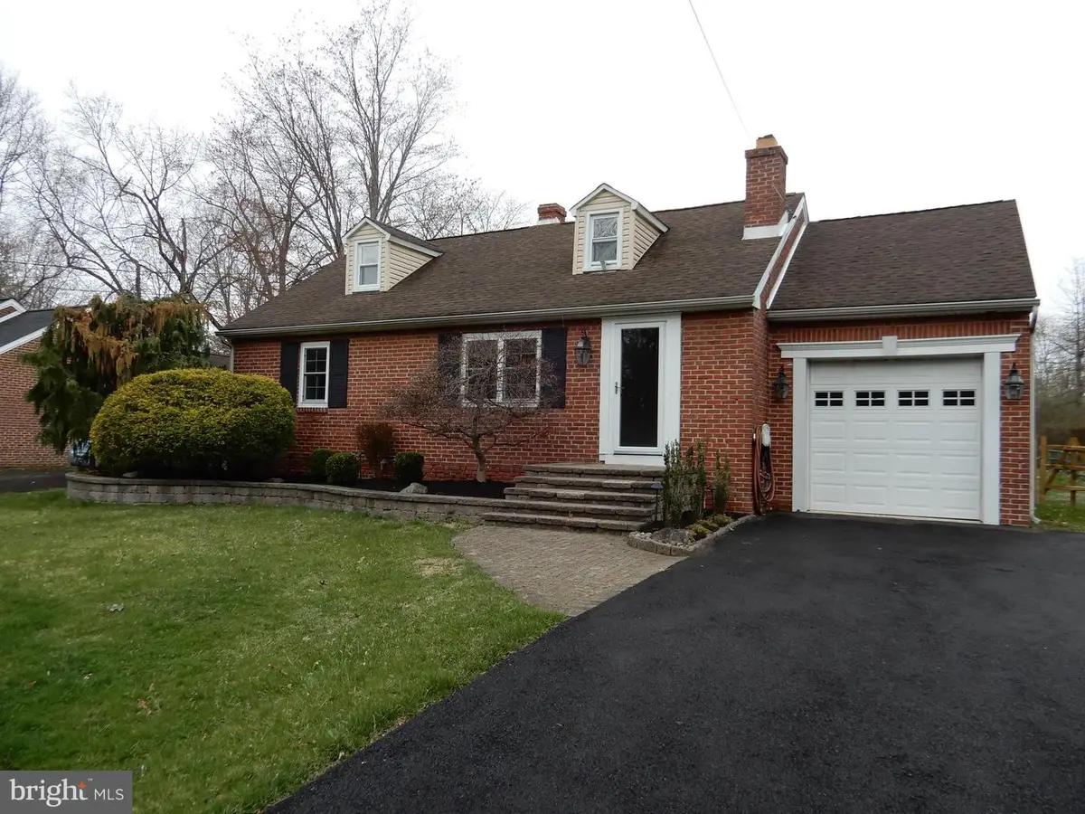 1215 Lower State Rd, North Wales, PA 19454 - #1