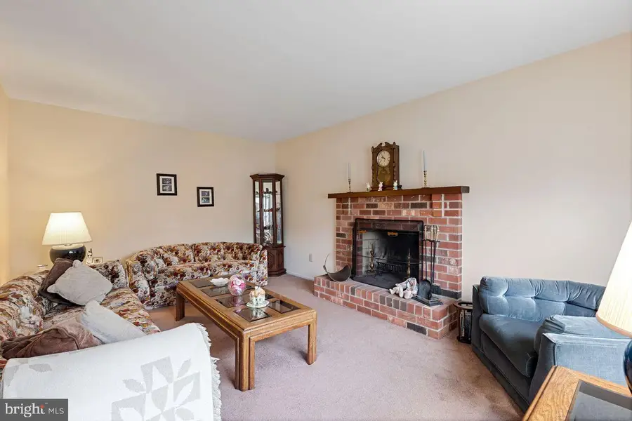 1120 Angus Cir, Blue Bell, PA 19422 - #3