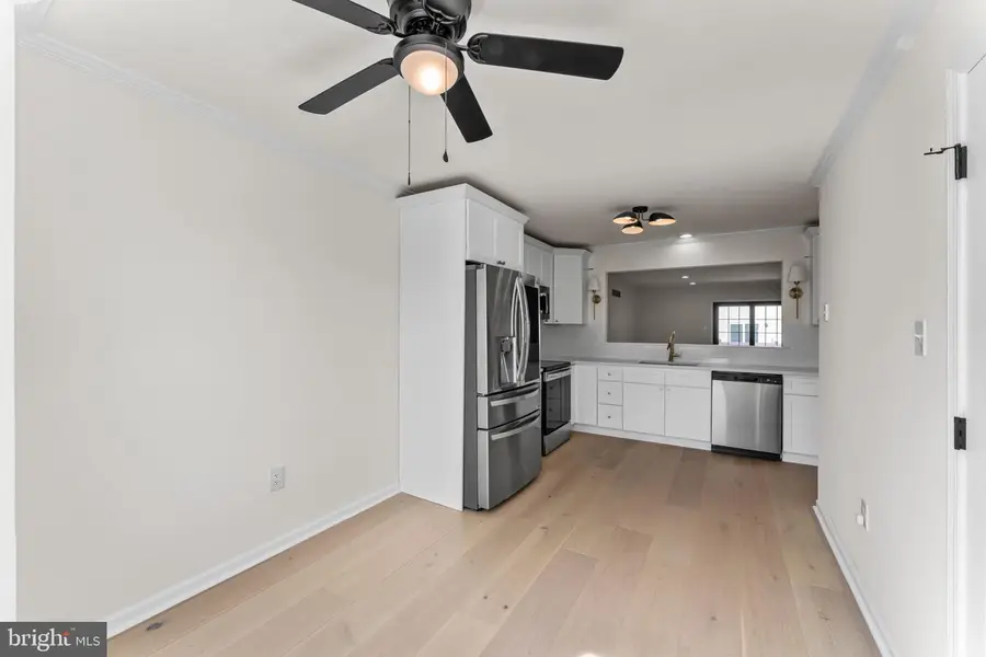 729 E Oak St, Norristown, PA 19401 - #3