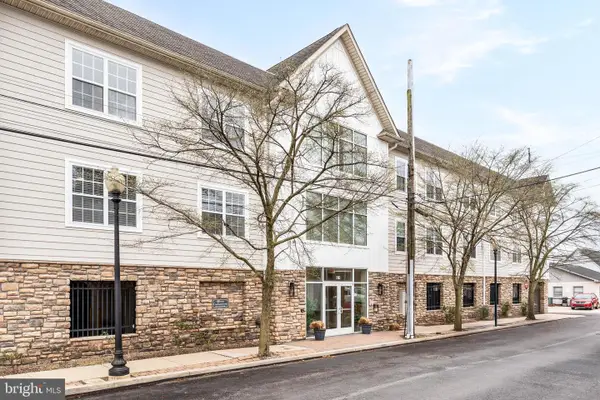 821 Harry St #105, CONSHOHOCKEN, PA 19428