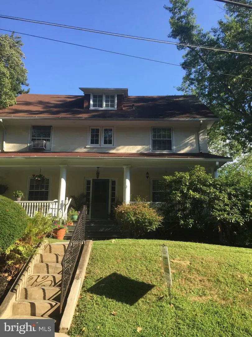 2 Chestnut Ave, Narberth, PA 19072 - #1