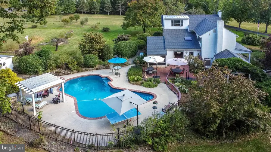 118 Wambold Rd, Green Lane, PA 18054 - #2