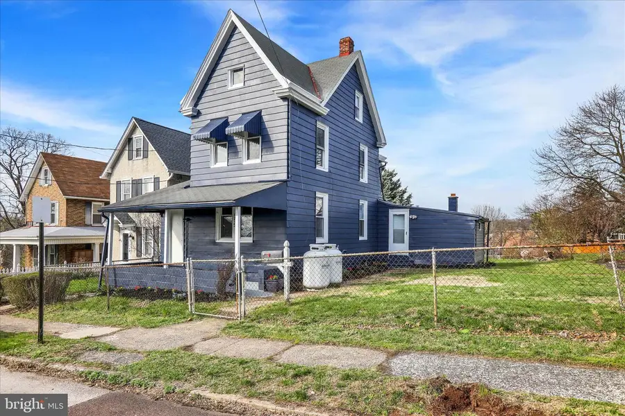 555 West St, Pottstown, PA 19464 - #2