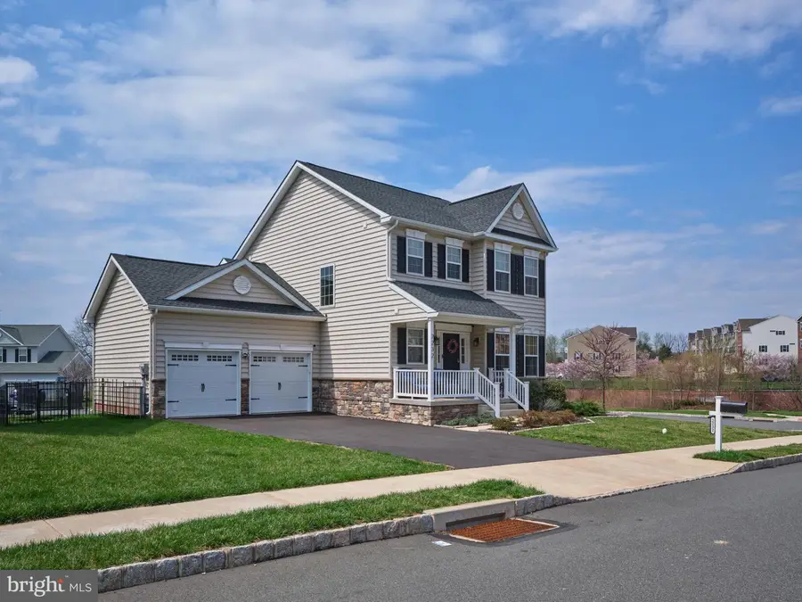 2232 Sunnyvale Dr, Pennsburg, PA 18073 - #3