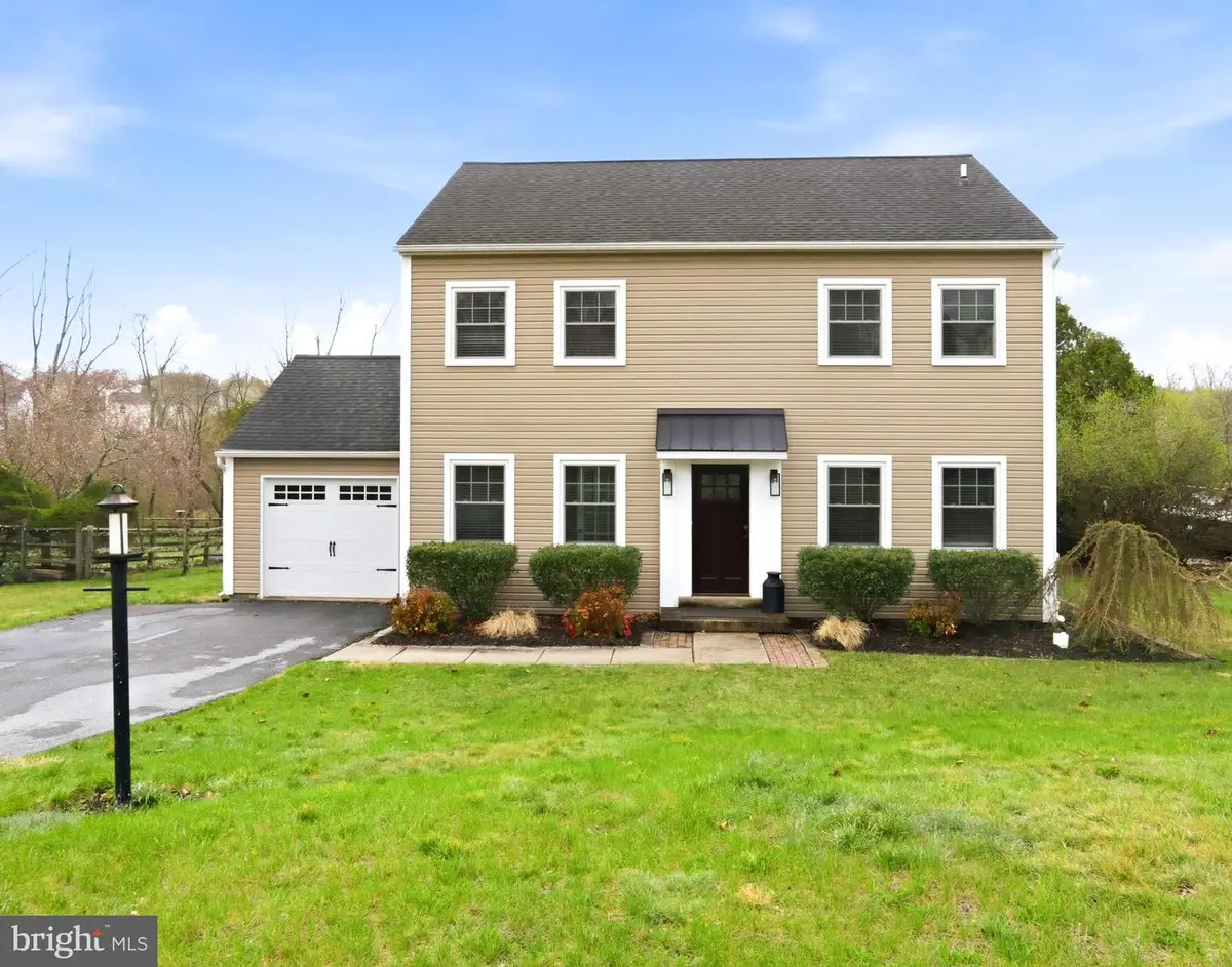 2306 Cassard Cir, Gilbertsville, PA 19525 - #1