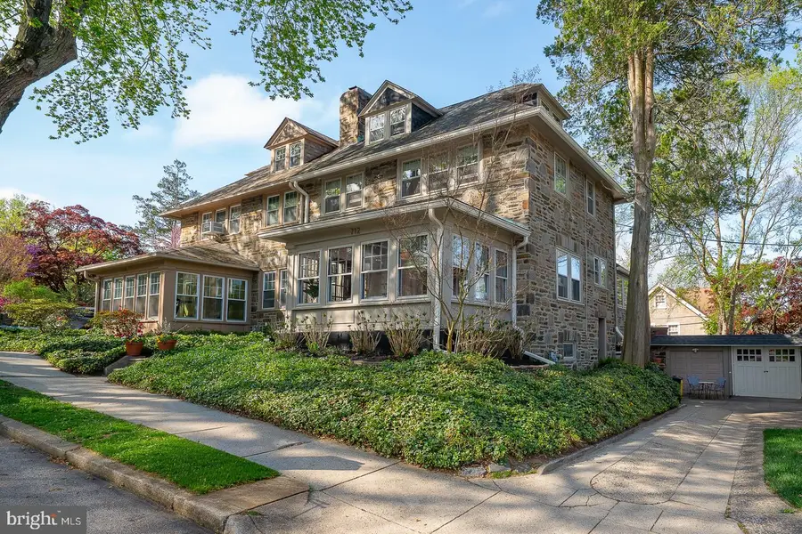 712 Stradone Rd, Bala Cynwyd, PA 19004 - #2