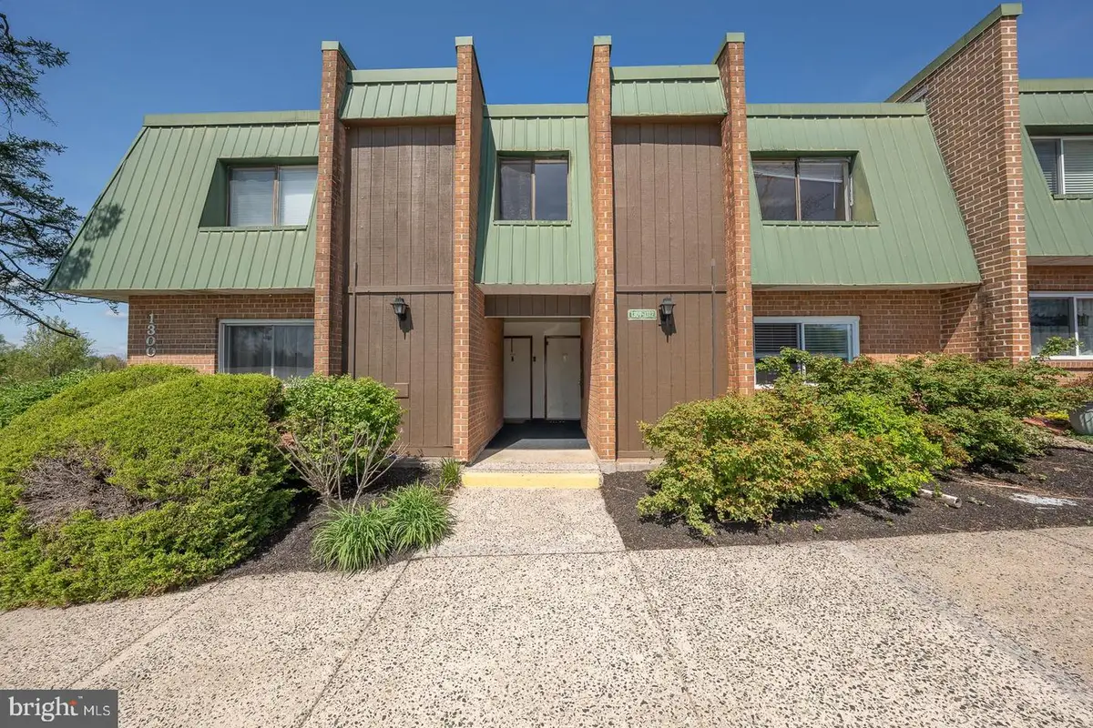 1310 Meadowview Ln, Monterey Clare, PA 19453 - #1