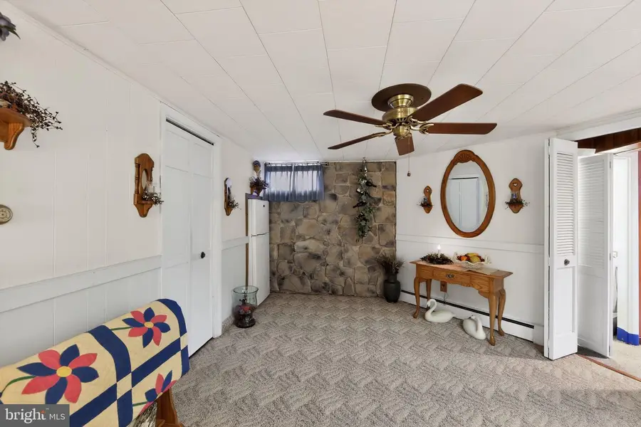 433 Washington St, East Greenville, PA 18041 - #3