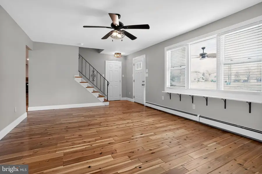 1210 Hunter Hill Dr, Lansdale, PA 19446 - #3