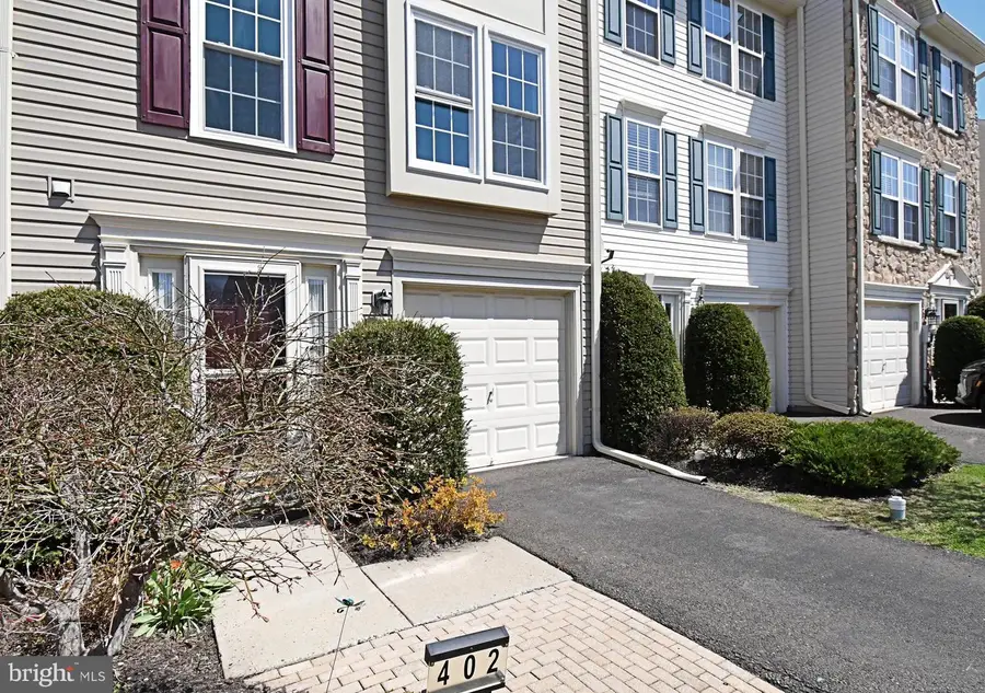 402 Jene Ct, North Wales, PA 19454 - #2