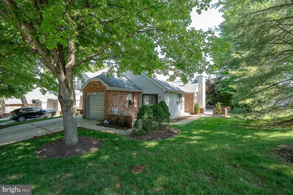 9315 Eagle View Dr, Lafayette Hill, PA 19444 - #1